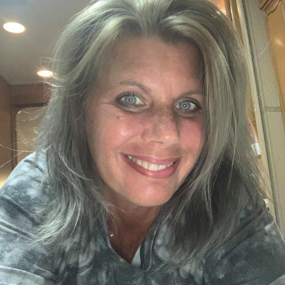 Meet your Posher, Liz